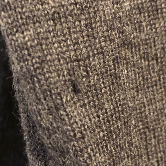 Versace sweater - Picture 7 of 8